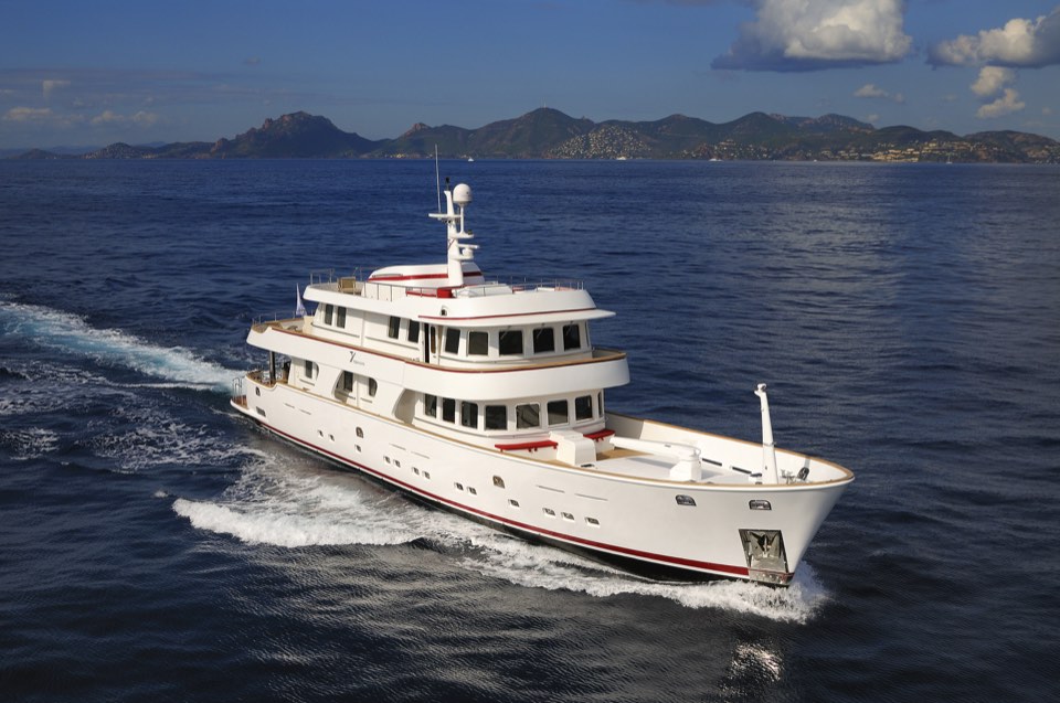 Explorer yacht M/Y Terranova underway near the coast