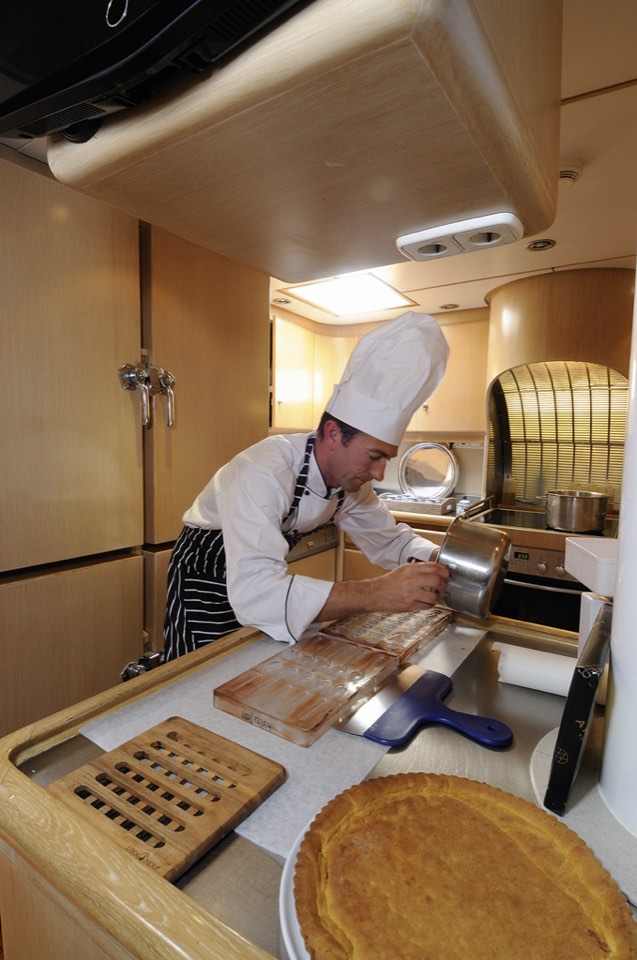 Jongert Antares, 30 m: chef in the galley