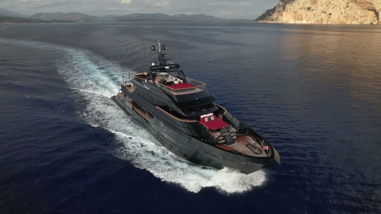 Video: M/Y Farah